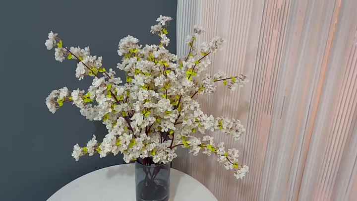 Flower゜・*:.。❁ The FTD® Happy Memories™ Standing Spray