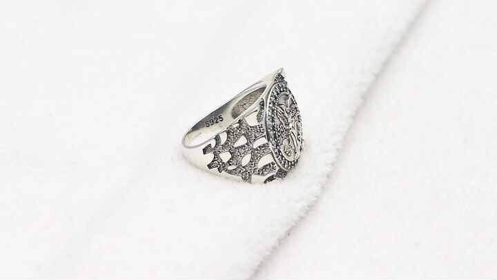 Centenario Style 925 Sterling Silver Ring with CZ Coin