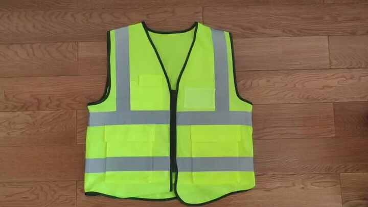 High Visibility Safety Vests with Custom Logos Features
