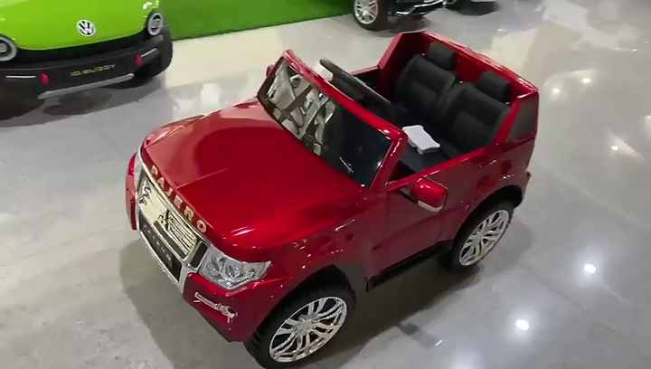 ライセンスされた三菱パジェロのおもちゃが車に乗る4x4電気自動車子供