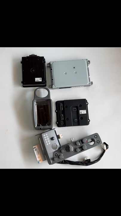 yh Excavator Parts ZX250-5G Hydraulic Controller ECU YA60001376