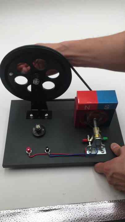 Generatore A Manovella Portatile – Modello Didattico DC Per Esperimenti STEM, Conversione Energia Meccanica In Elettrica, Per Scuola E Laboratorio