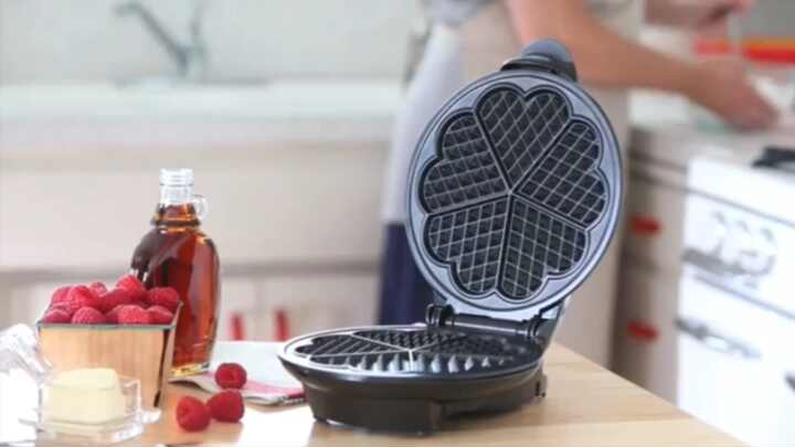 5つのハート型電気ワッフルメーカー、電源と準備完了のインジケーター