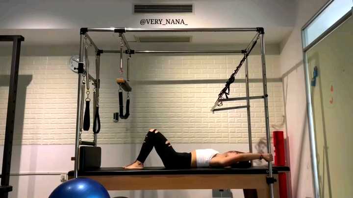 ウッドピラティスリフォーマー販売用キャデラックリフォーマー中古