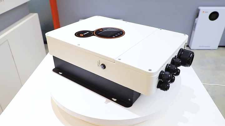 SRNE 10kWオングリッドソーラーハイブリッドインバーターHES48100S200