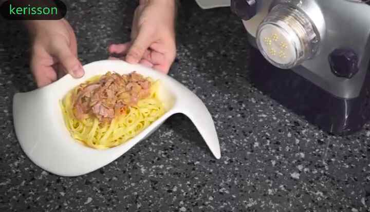 Macchina Per Pasta Elettrica Automatica – 13 Accessori Per Tagliatelle, Gnocchi E Pasta – Capacità 500 G, 260 W – Impasto In 5 Minuti – Bianca