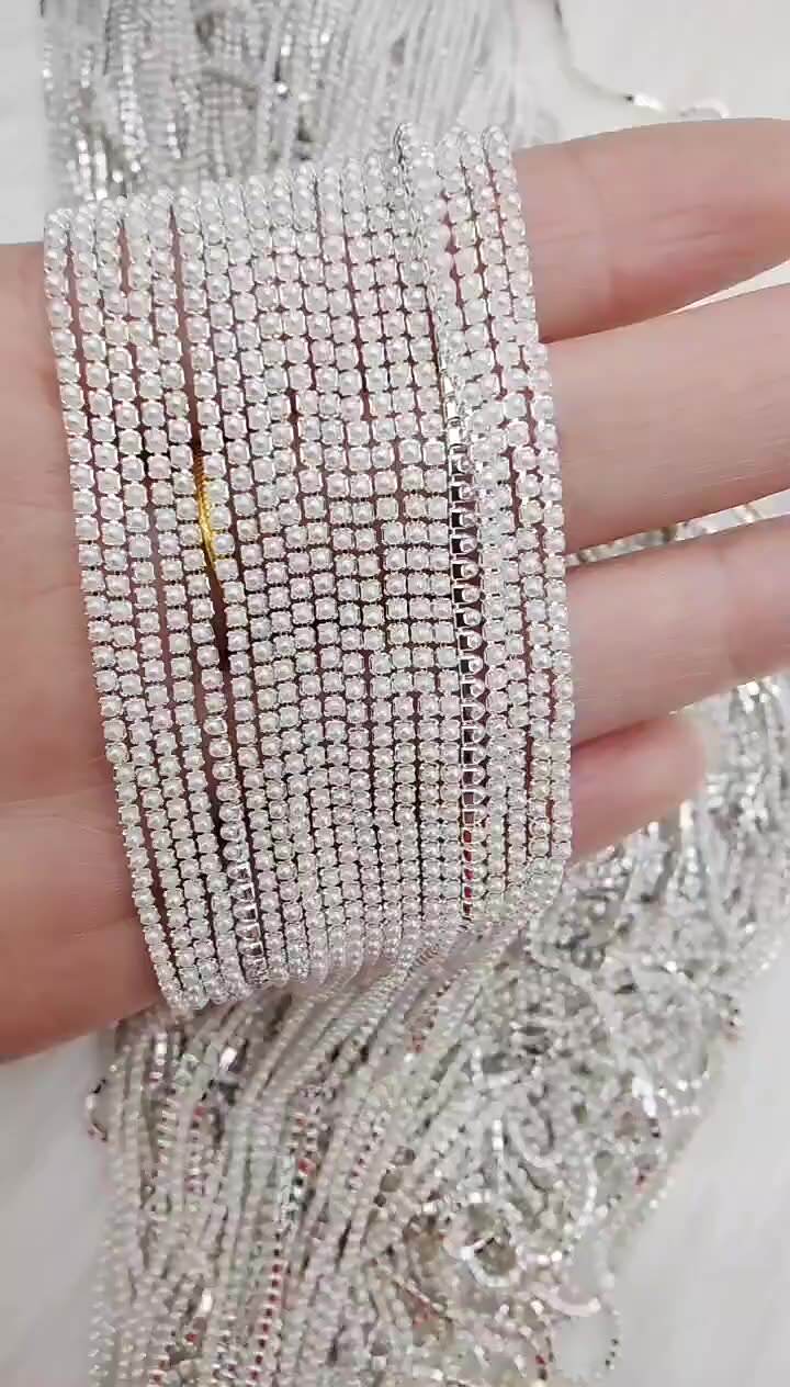 NICENEEDED 4 Streifen Metall-Nagelketten Lang – Gold & Silber, 3D-Nagelschmuck Mit Box Für DIY