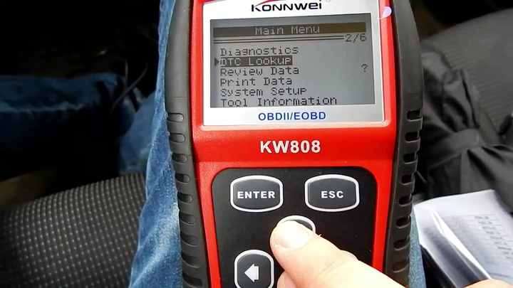 KONNWEI KW808 Car Code Checker - Universal Diagnostic Tool