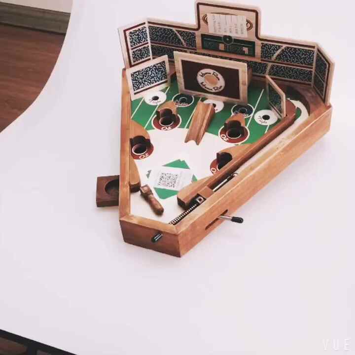 古風なカラーの卓上木製野球ピンボールゲームセット ポータブルボード