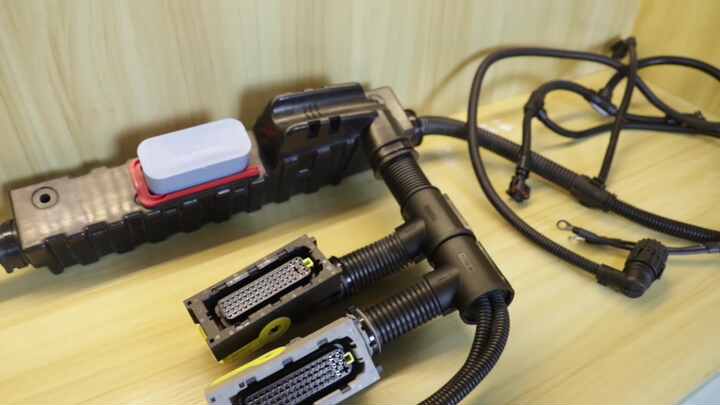 OE Member 51254136417 51254136256 for MAN Engine Wire Harness
