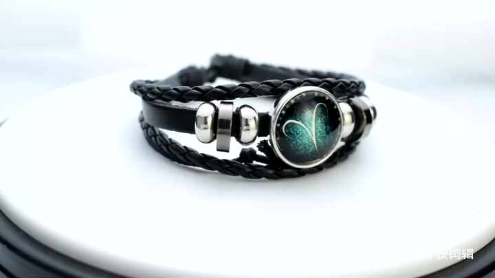 26 Letter Leather Bracelet Personalized Team Name Jewelry
