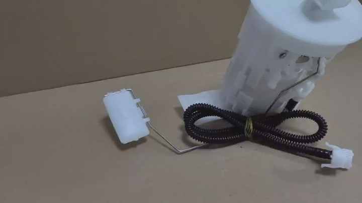 X-trail T30 Nt30 OEM 17040-8h31b 17040 8h31b 170408h31b燃料ポンプ