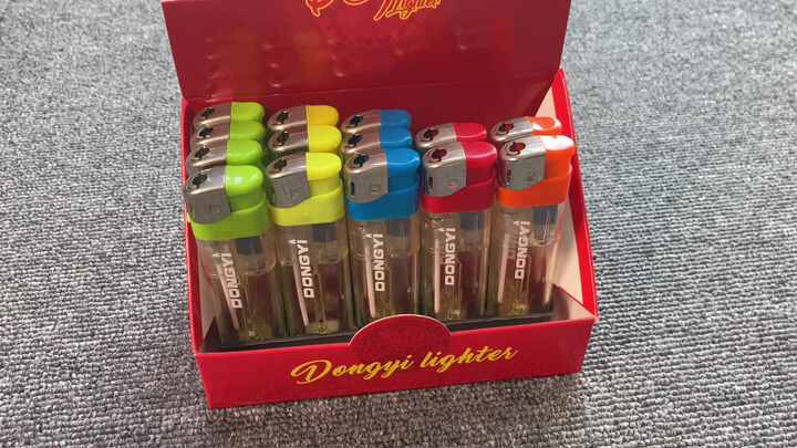 can i take my cigarette lighter on an airplane Did you know there are rules around travelling with lighters and matches?  This useful #traveltip sheds some light on the matter.... 1 lighter per  person and carry it in your pocket -