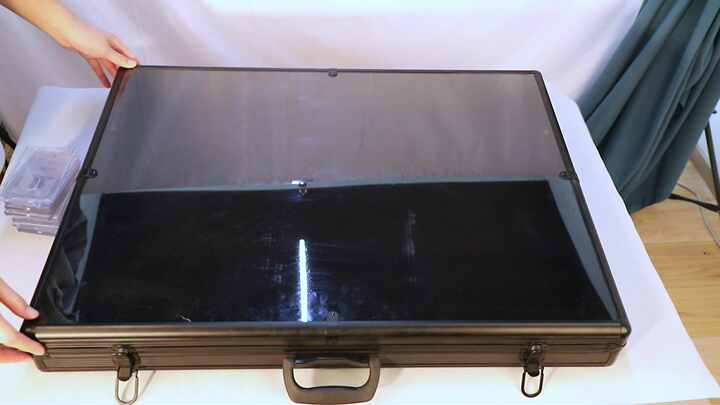 Wholesale Large Black Sports Card Display Case High Quality Sport Card  Display Case With Handle