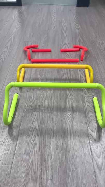 Edendan qochish porno film Paypoq kiygan qizil sochli qizlar