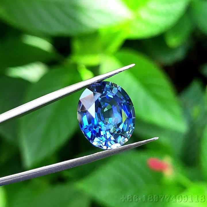 タイカットライトブルー人工サファイア楕円形クリアコランダム宝石