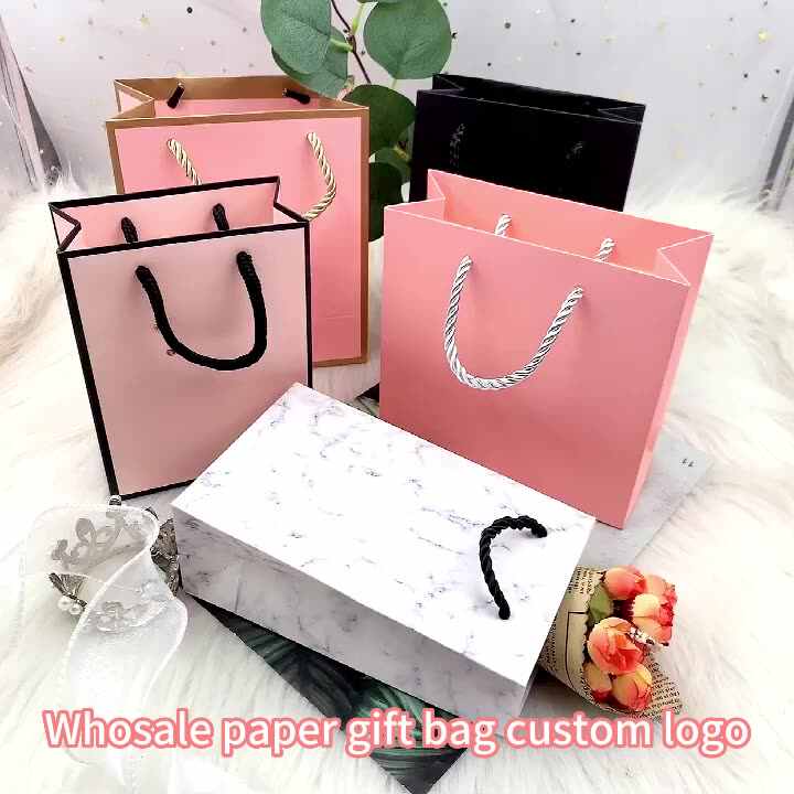 Wholesale Luxury Gift Shopping Art Paper Bags for Small Business