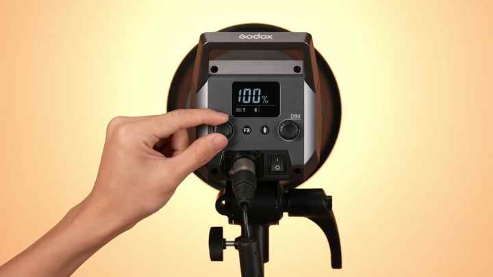 Godox Litemons LA200D 230W LED Video Light – 5600K, 101000lux, CRI