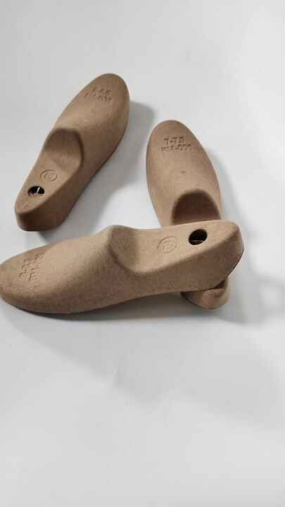Paper Pulp Shoes Molded Stretchers Tree for Women High-Top Men Boot Kids  100% Biodegradable Shape Custom Shoe Stretcher