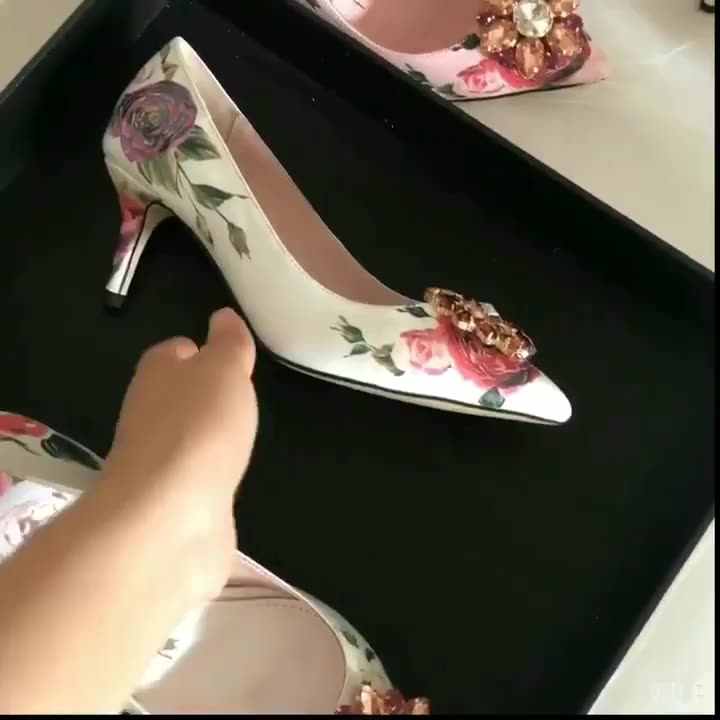 2018 mais recente série de strass transparente sapatos de salto