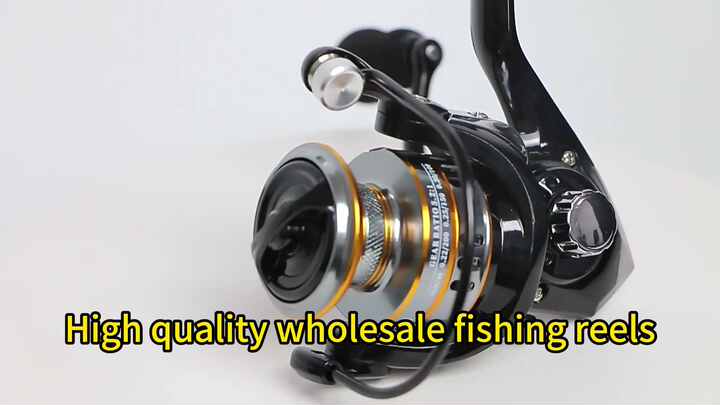 JRC RV 7000M Limited Edition Carp Fishing Reel, Speciaal Kleurenthema, Uitgebalanceerde Rotor en Lichtgewicht Aluminium Spoel, De Ideale Karper Reel voor Stalking of Drijvend Vissen, Zwart Goud, 7000