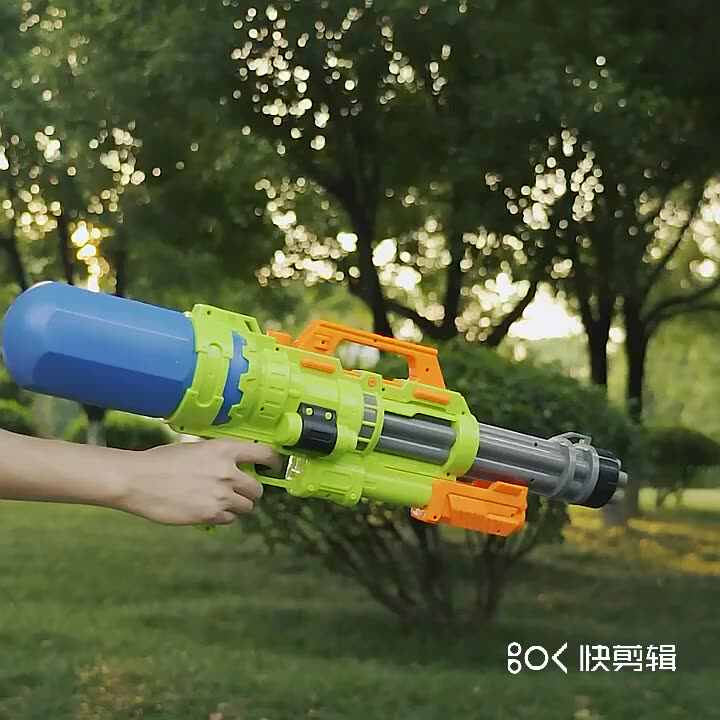 Hot Sale Gatling Water Gun - Big Capacity Super Power Spray Gun