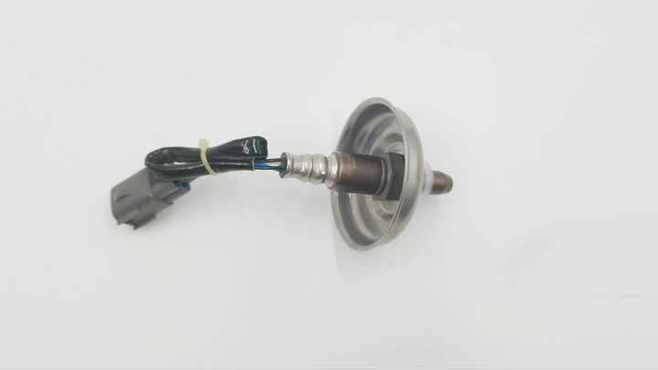 1588A282 Factory Price O2 Oxygen Sensor for MITSUBISHI Mirage