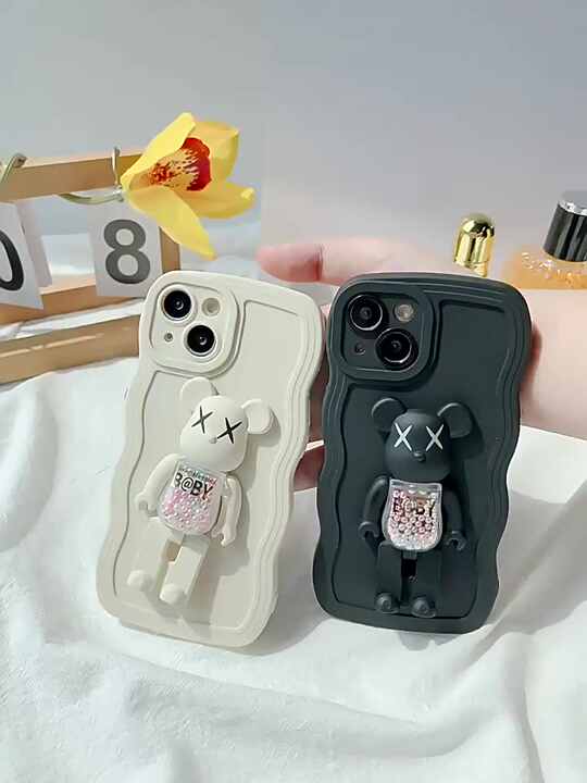 Creativity New Style Gloomy Bear Phone Case With Stand Street Fashion Wave  Frame Mobile Phone Cover for Iphone 14 13 12 11