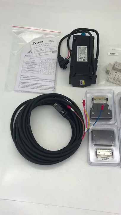 グライダー　フェニックス2000 受信機なし　モーターアンプサーボ付　梱包済み グライダー フェニックス2000 受信機なし モーターアンプサーボ