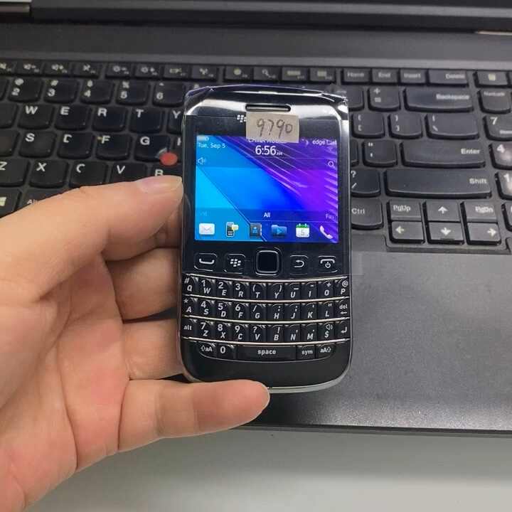 BlackBerry Bold 9790 Débloqué – 8 Go – Noir – Coffret Complet (ouvert Mais Jamais Utilisé)