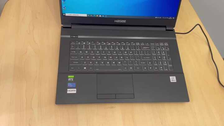 Hasee Z8 15.6