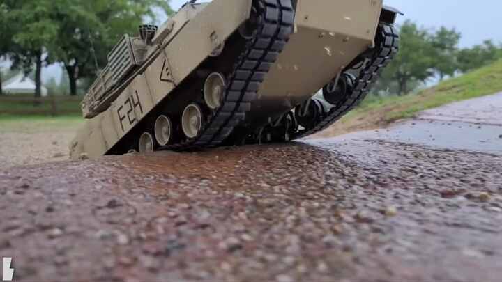 ヘンロン 3918-1 PRO M1A2 エイブラムス メタルトラック BBエアソフト