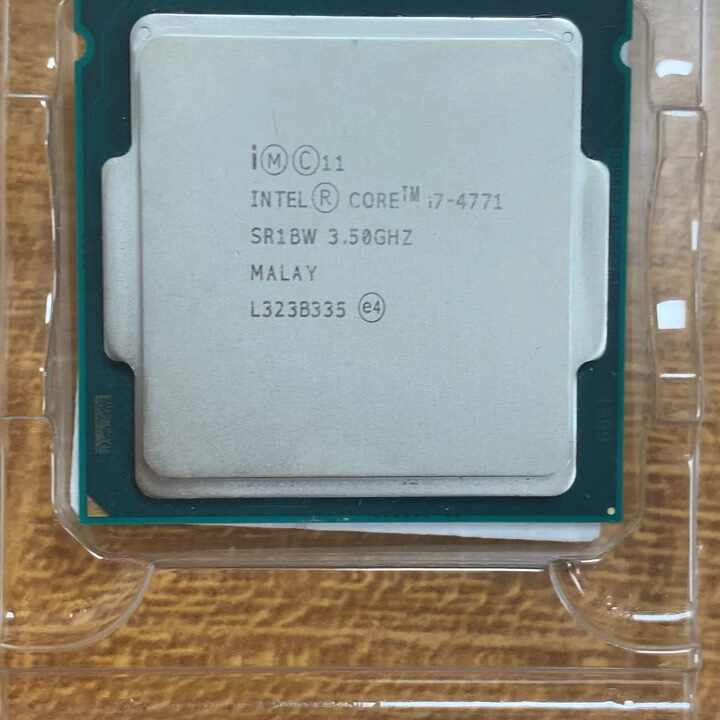 intel i7-4770/DDR3 32GB/GTX650/HDD1TB