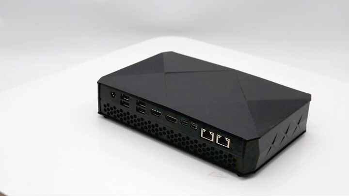 3*HD Display Portable Business Game Computer 8th Core I7 8709G AMD