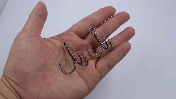 ST31 2X Fish Hook 1000 Pieces Sharp Fishing Lure Assist Treble Hook Strong Cutting Point Triple Hooks Round Bend Stinger ST31 2X Fish Hook 1000 Pieces Sharp Fishing Lure Assist Treble Hook Strong Cutting Point Triple Hooks Round Bend Stinger