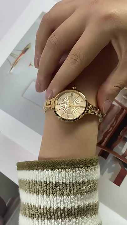 Curren *出品 CURREN Woman Watch 9093 - Stylish & Waterproof Quartz