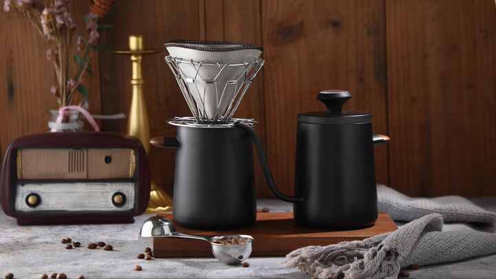 Reusable Foldable Metal Mesh Filter with Kettle Pour Over Coffee
