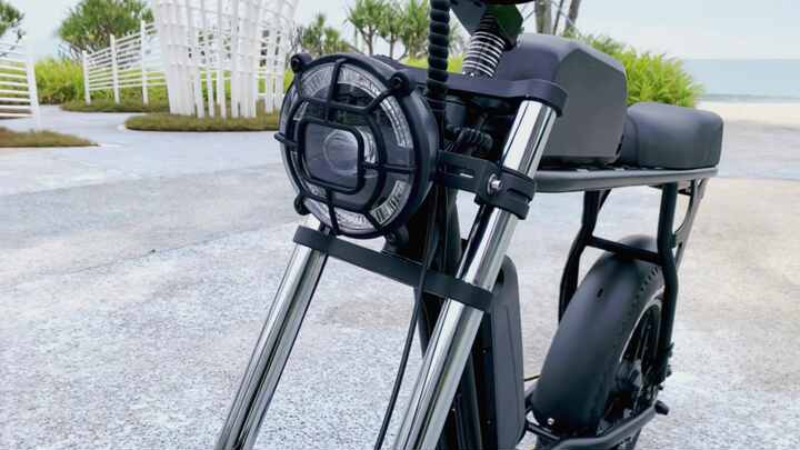人気の電動ファットバイク、60-70Nmトルク、7速ギア搭載