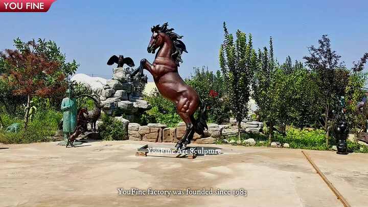 Statue De Cheval En Résine Sculpture Moderne En Résine - Cheval Tressé