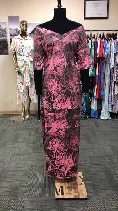 green emerald velvet dress Nxidvxne Polynesian Short Sleeve Skirt Sets Puletasi Tribal Clothing Women  Plus Size Short Sleeve Dress Skirts Set Island Casual Dresses for Women  Summer Party Dress Set Hawaiin Skirt at Amazon Women's Clothing main image 0