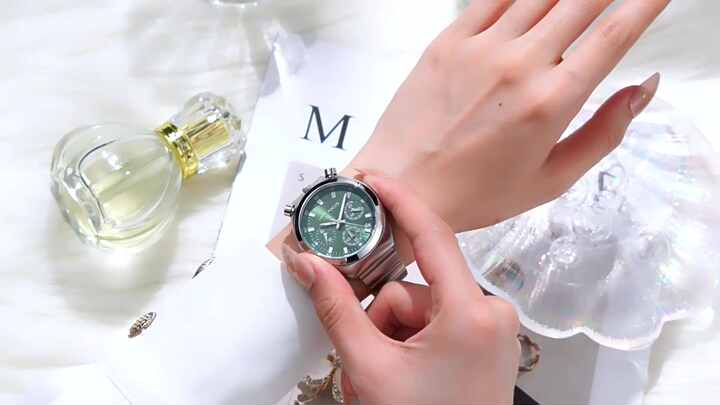 【全ワク非接種のミニマリストのモン 】 MINIFOCUS Fashion Little Monster Womens Watch - Waterproof