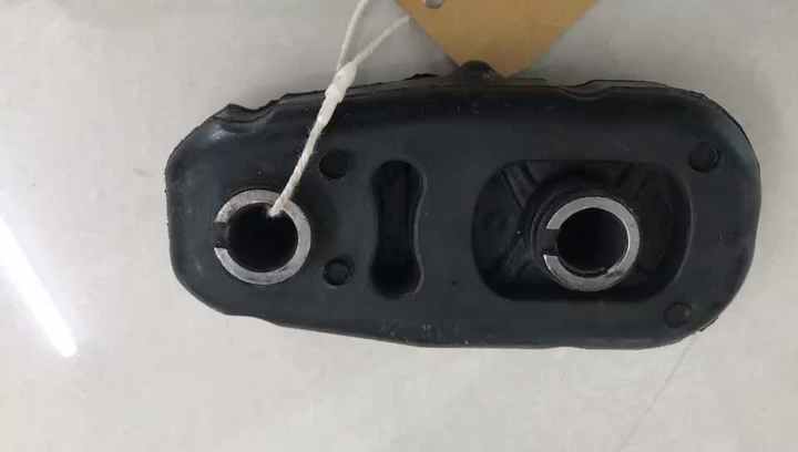 11380-ET000 11380-EN00A - Engine Torque Strut Mount for
