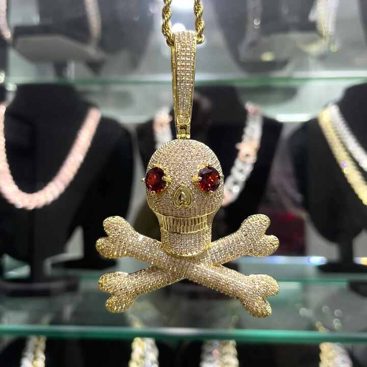HIP HOP Rapper Anhänger - Großer Gekrönter Totenkopf Aus 14k Vergoldet Mit Labor-Diamanten (CZ)