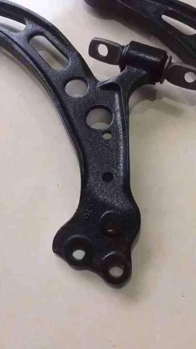 Toyota Alphard Control Arms - OEM 48068-28140 & 48069-28140