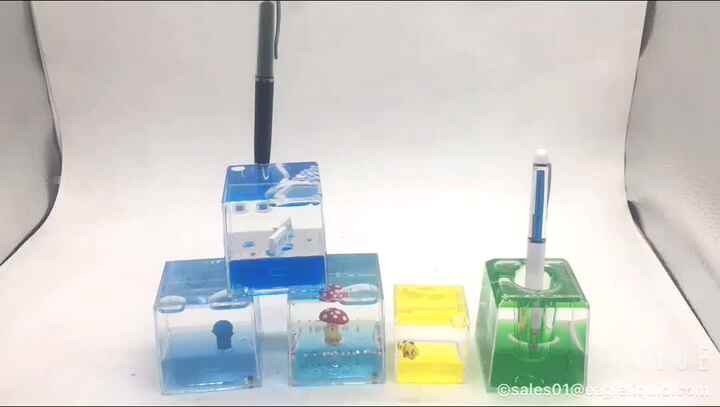 Acrylic Craft Crystal Liquid Oil Pen Holder Rocking Liquid Paperweight with  Floating Floater