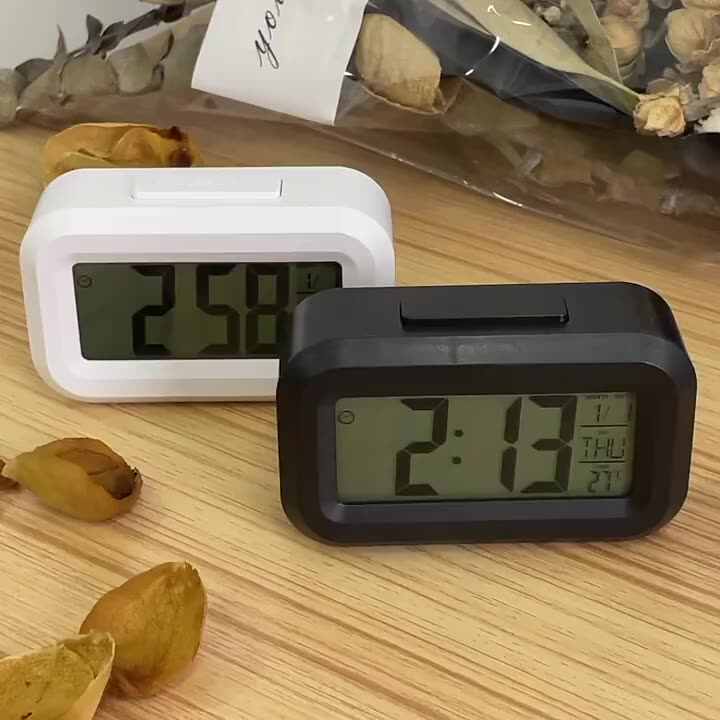 Horloge électronique Mignonne Avec Yeux LED – Pour Chambre D'enfant – Affichage Numérique Avec Température Et Réveil – Blanc Mouton
