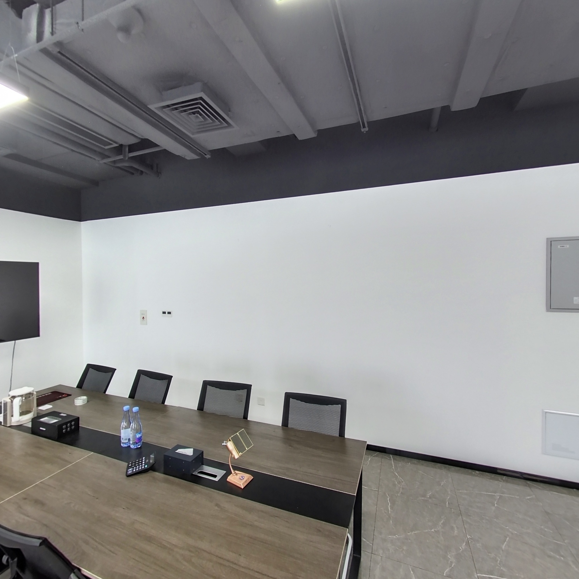 Workshop 360 degree panorama cover