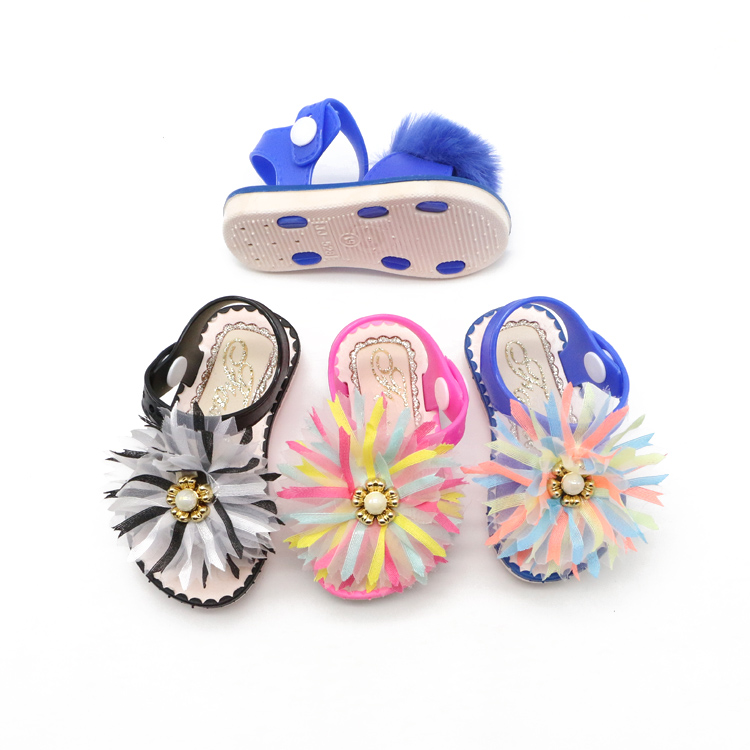 Оптовая продажа популярные Bling Красочные летние дети желе сандалии для девочек большой цветок Открытый Прогулочные Тапочки