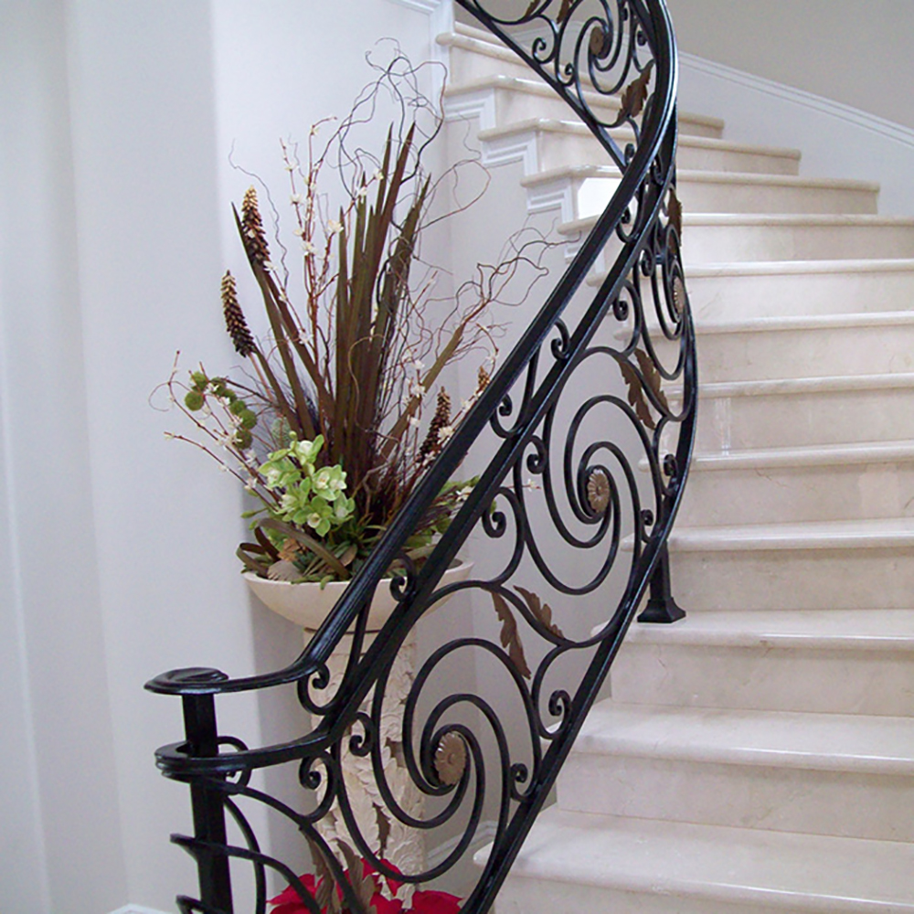 铁艺装饰室内楼梯栏杆/楼梯安全铁艺预制金属楼梯栏杆设计