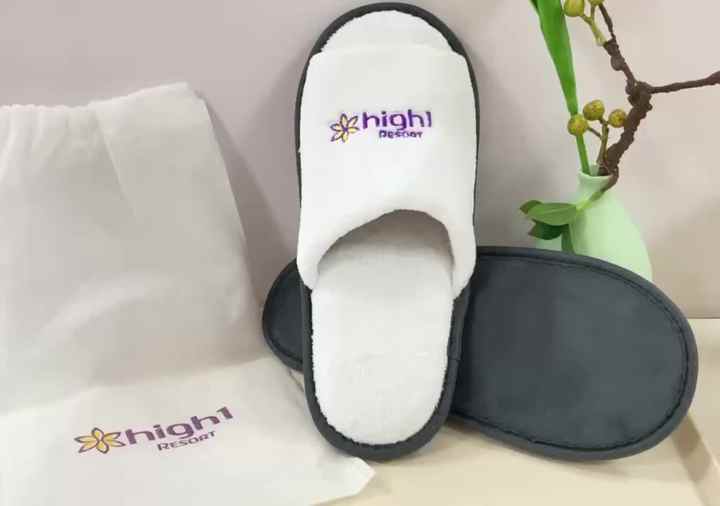 Custom Logo Kids Canvas Slipper Coral Fleece Hotel Spa Disposable Slippers  New Style for Children's Travel